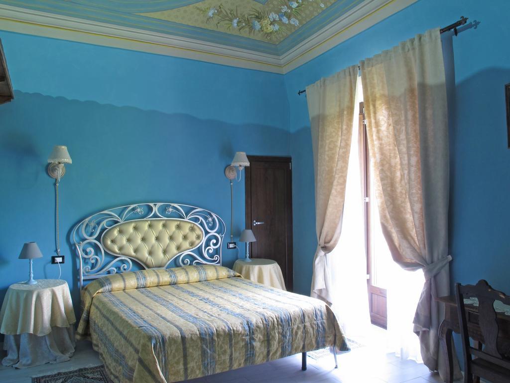 Отель Palazzo Diamante Calascio Экстерьер фото
